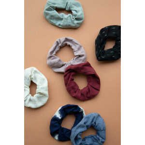 Jyoti – Fair Works Scrunchy Hemanth Upcycling