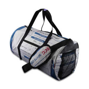 Upcycling Deluxe Sporttasche Kayo L aus Zement-/ Fischfutter-/ Reissack