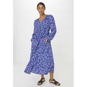 hessnatur Damen Kleid Midi Relaxed aus LENZING™ ECOVERO™ Viskose – blau – Größe 36