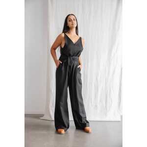 Jyoti – Fair Works Jumpsuit Parvani Schwarz