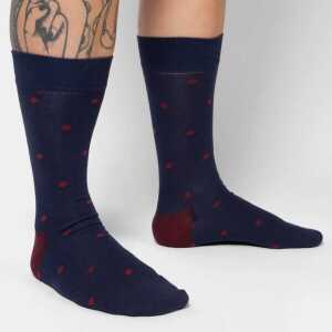 DillySocks Socken Sparse Red Dots aus Biobaumwoll-Mix