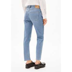 ARMEDANGELS CAYAA TARPA – Damen Jeans Tapered Leg Low Waist Ankle Bio-Baumwoll Mix Comfort-Stretch